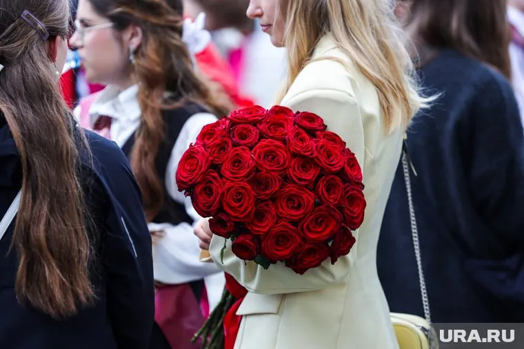 В новых школах Салехарда, Лабытнанги, Губкинского и Тазовского прошли первые выпуски