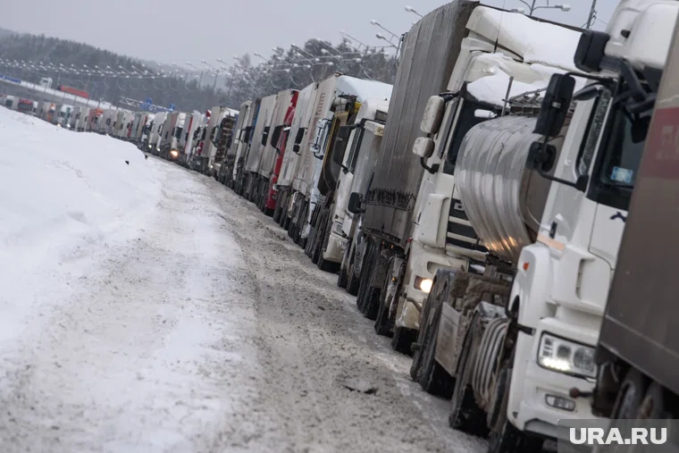 По мнению экспертов, ситуация с пробками на границе РФ и Казахстана может повториться в декабре