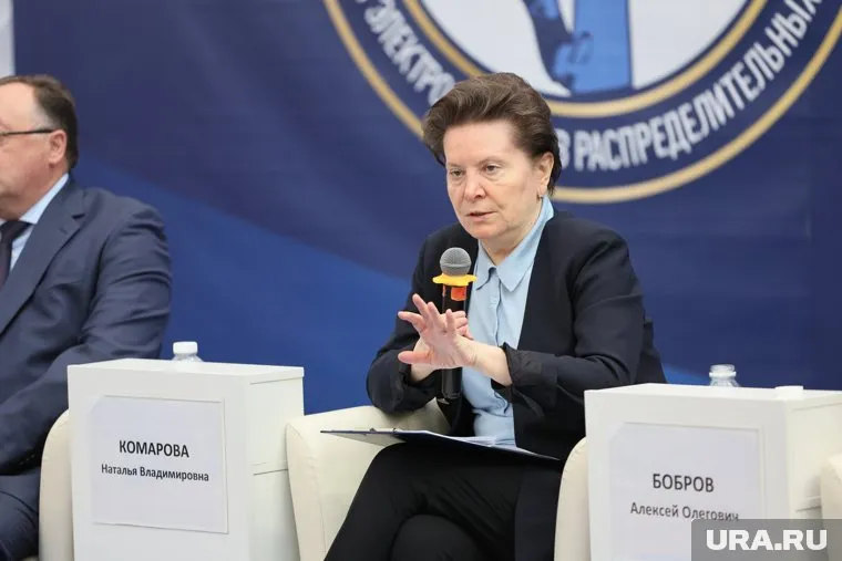 Губернатор ХМАО Наталья Комарова лишила слова скандального депутата