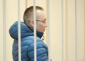 Замдиректора ЧОПа, охранявшего челябинскую школу, освободили в зале суда