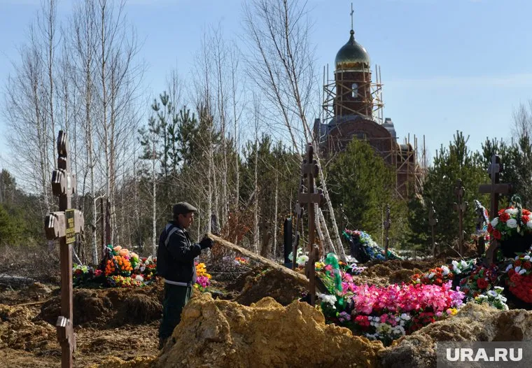 Войны компаний по оказанию ритуальных услуг поставили вдову в безвыходное положение