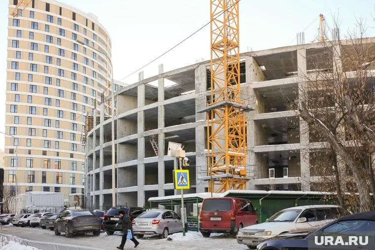 Здание пытаются достроить уже 20 лет