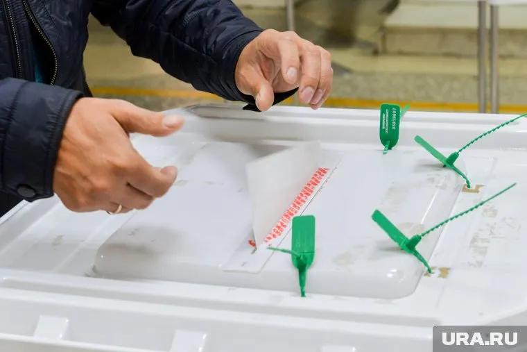 Депутаты, проигравшие выборы в сентябре, считают решения нового созыва поссовета нелигитимными