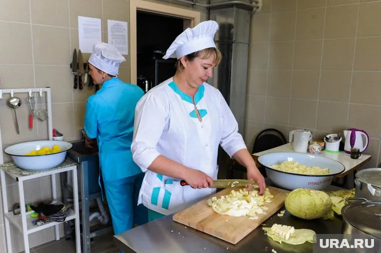 Повара в Челябинской области много не зарабатывают 