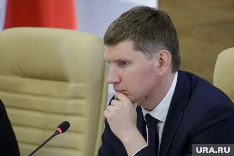 Глава Прикамья, отец двух дочерей Максим Решетников, до конца не знает, как решать подобные проблемы