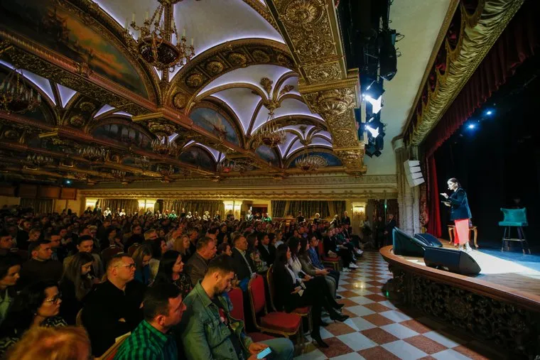 Битва ораторов: Тина Канделаки и Мария Захарова. Екатеринбург