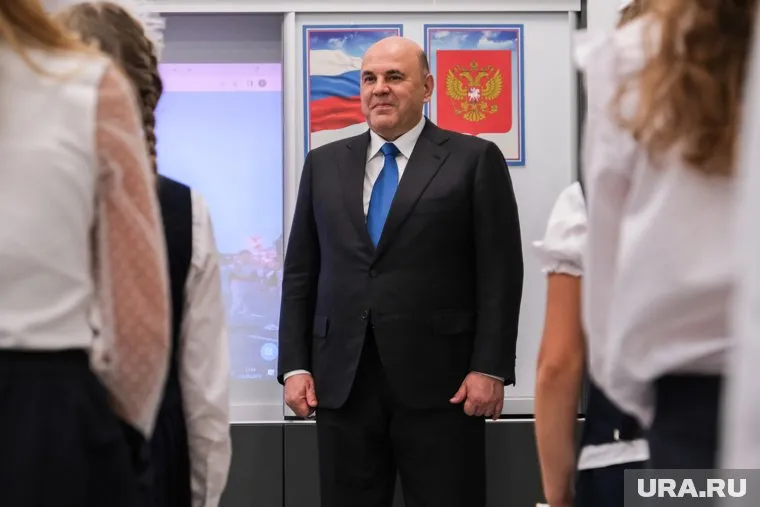 Мишустин поручил ввести в школах уроки профориентации в 6 — 11 классах