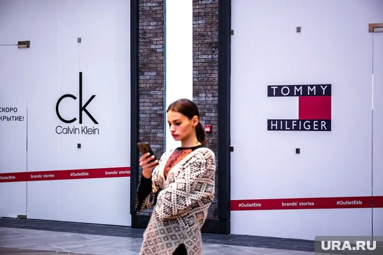 По словам сотрудников магазина, на месте Tommy Hilfiger появится новый бренд