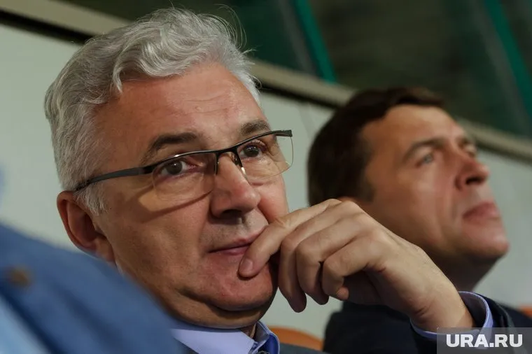 Возможно, Александр Якоб уже обдумывает предложение губернатора о приеме на работу областного чиновника