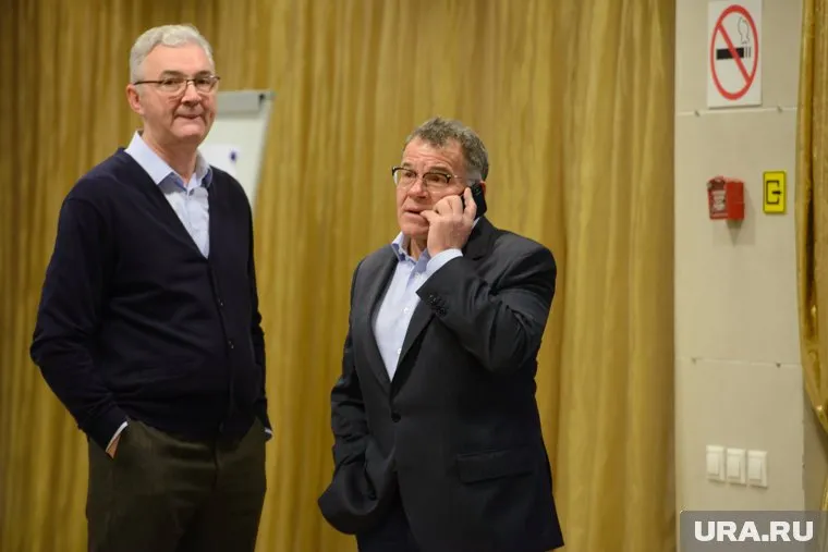 Ни переговоры со свердловским руководством, ни обещания Тунгусова не помогли вернуть городу оставшуюся часть полномочий