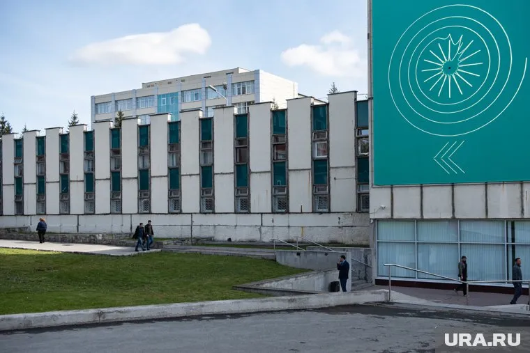 УОМЗ разрабатывает оптико-электронные системы различного назначения, в том числе для оборонной промышленности