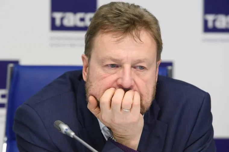 Пресс-конференция по Пятой индустриальной биеннале. Екатеринбург, дубичев вадим
