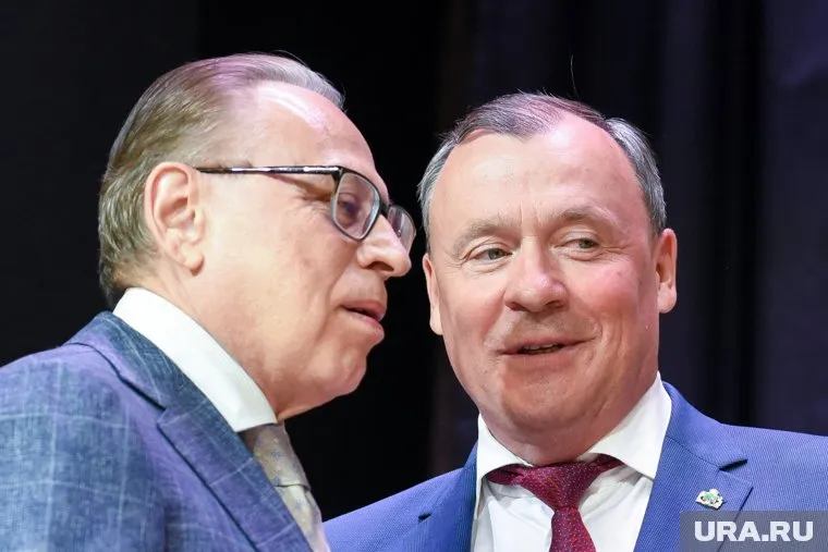 С Михаилом Ходоровским (слева) Алексей Орлов провел почти два часа за закрытыми дверями