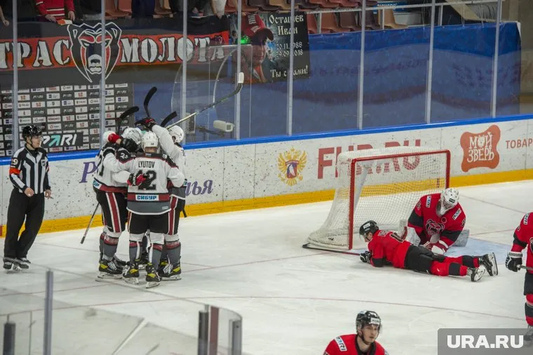 Спортсмен переходит в другую команду