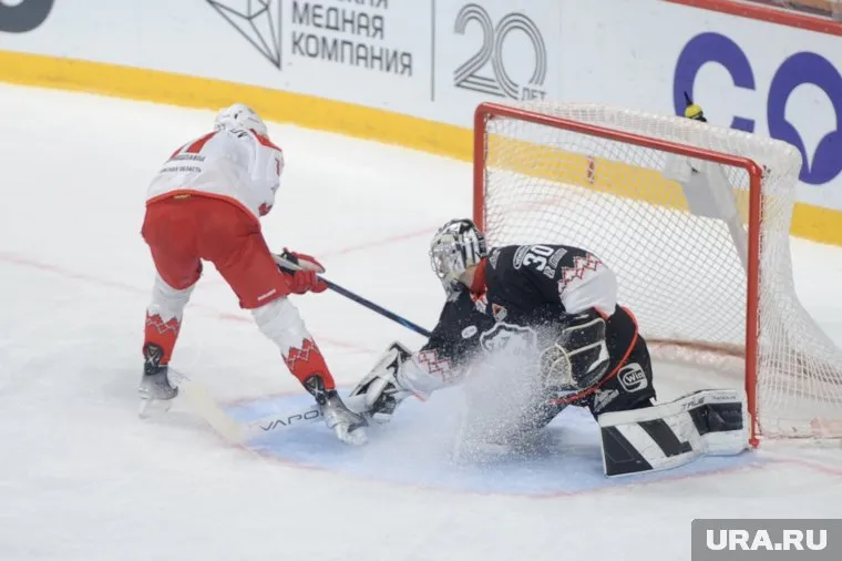 В упорной борьбе челябинский «Трактор» сохранил лидерство на Востоке (архивное фото)