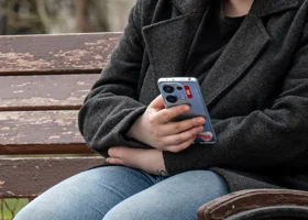 Вернувшимся из-за границы россиянам временно отключают интернет: для чего нужен «период охлаждения» 