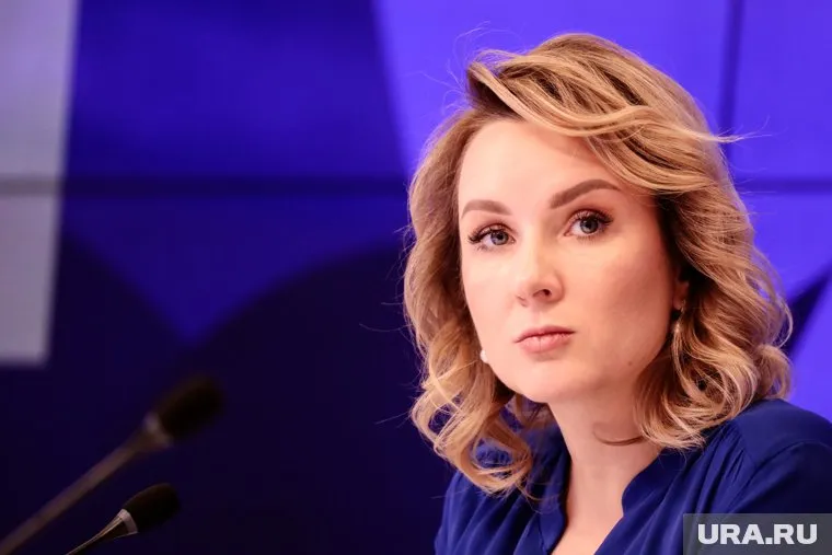 Владимир Путин в Кремле провел встречу с Уполномоченным при президенте Марией Львовой-Беловой