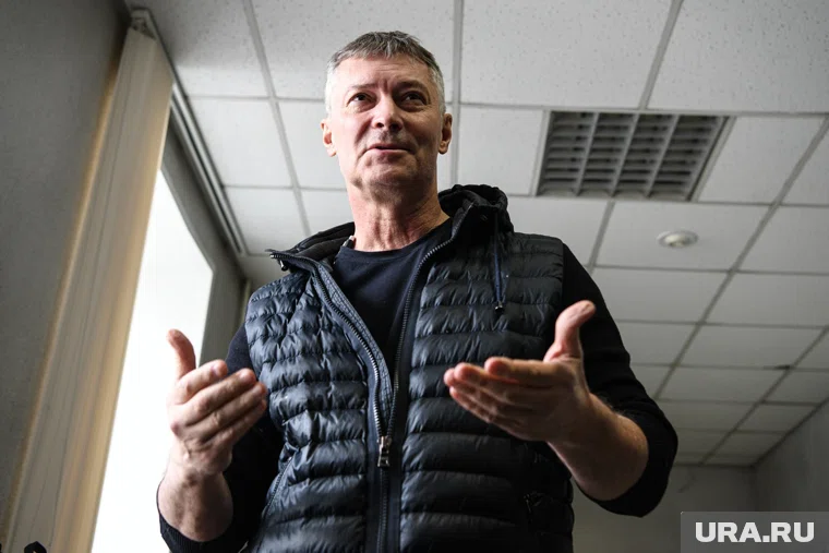 Задержание Евгения Ройзмана и заседание в Ленинском райсуде. Екатеринбург