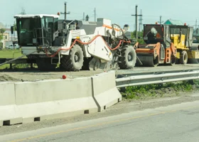В Тюменской области по нацпроекту отремонтируют 23 дороги