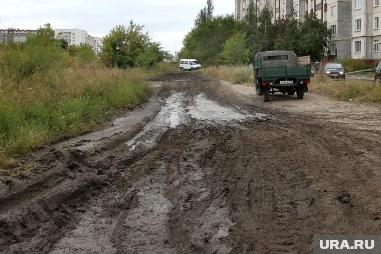 Местные жители неоднократно жаловались на состояние улицы Мальцева