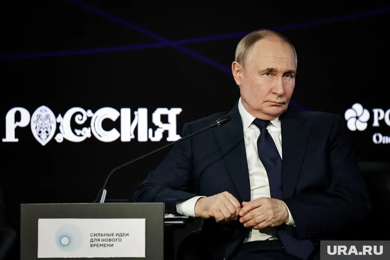 Путин заявил, что для России главная задача - обеспечить безопасное будущее