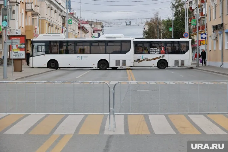 В Кургане запретят парковку в районе площади, филармонии и ЦПКиО