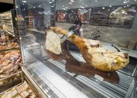 Глава «Мираторга», поддержавший запрет на ввоз хамона, ответил возмутившимся россиянам