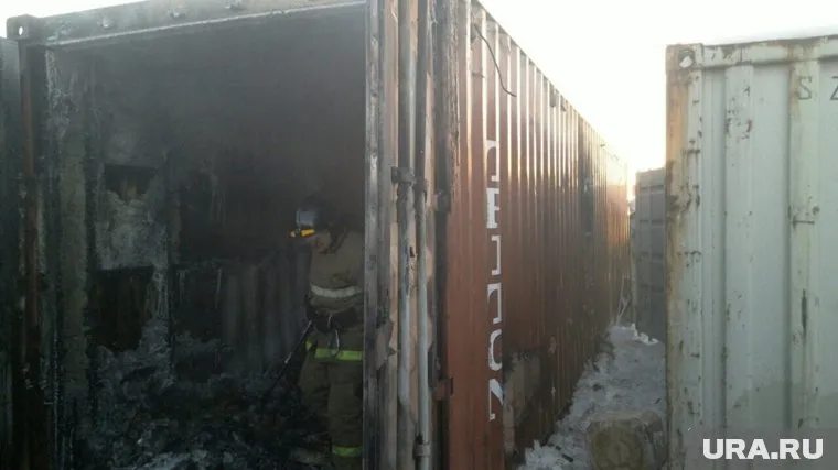 Сгоревшая бытовка гастарбайтеров