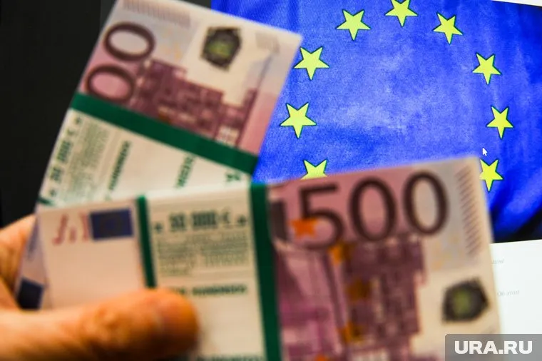 ЕС продолжает работать над заморозкой российских активов, сообщили в Еврокомиссии