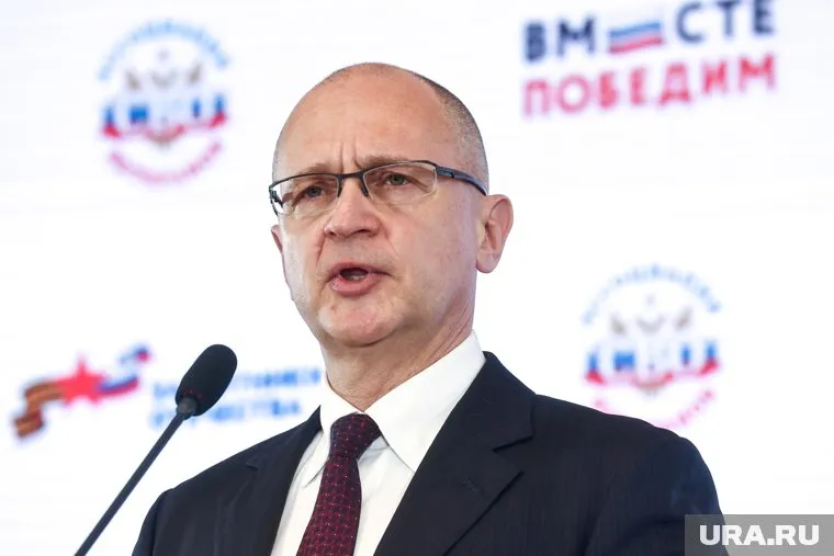 Сергей Кириенко посетил Алешкинскую центральную районную больницу в Херсонской области