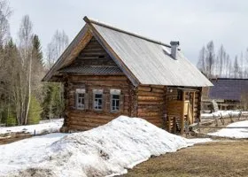 Древний дом пермского крестьянина перевезут в музей
