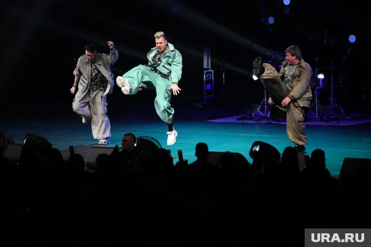 Группа «На-На» даже спустя 36 лет заводит толпу танцами