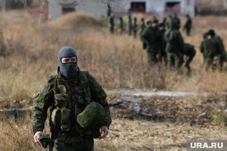 Вооруженные силы РФ нанесли масштабный удар по позициям Киева в Сватово