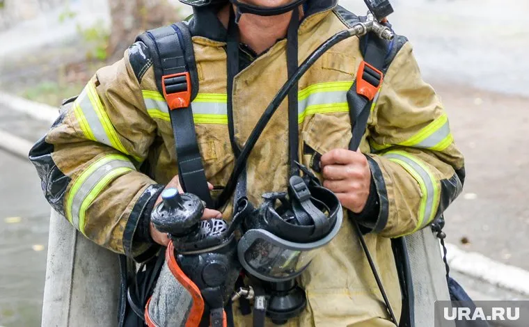 Подписчики называют Гасанова самым красивым югорским пожарным