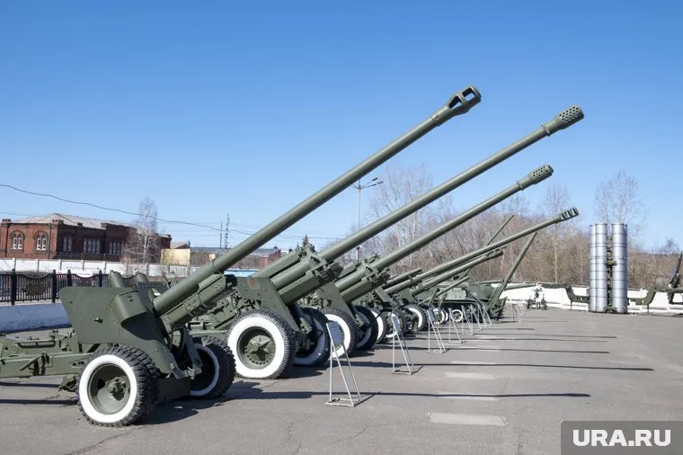 ВСУ придется переходить на западное вооружение из-за нехватки советского оборудования, сообщили в СМИ