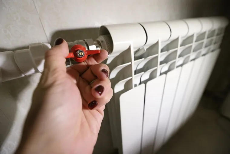 Клипарт на тему отключения, включения отопления. Курган