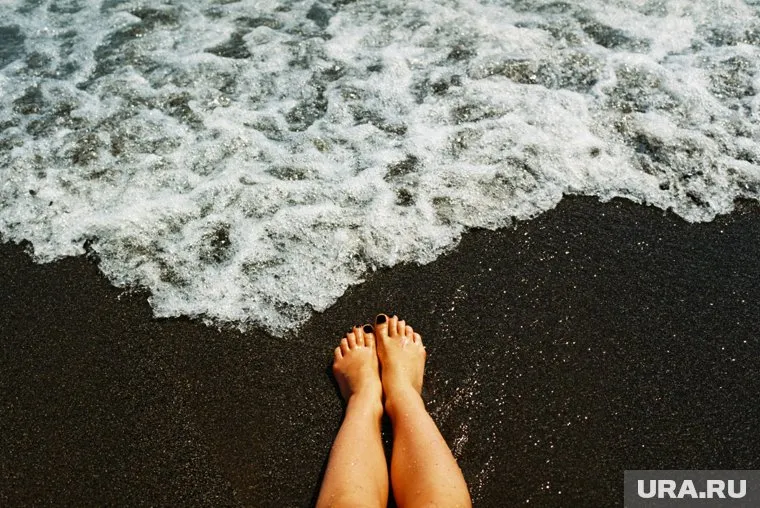 На новом месте жительства девушку радует не только море