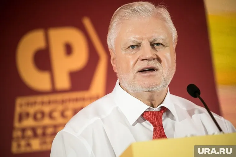 Сергей Миронов напомнил об инициативе с продуктовыми картами