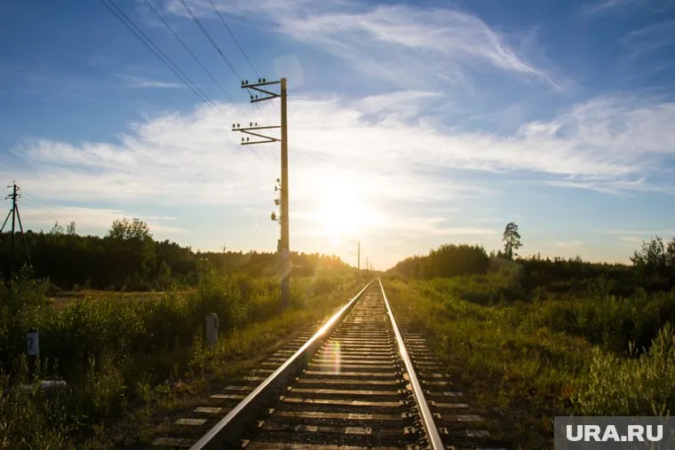Вагоны поезда сошли с рельсов в Коми 26 июня (архивное фото)