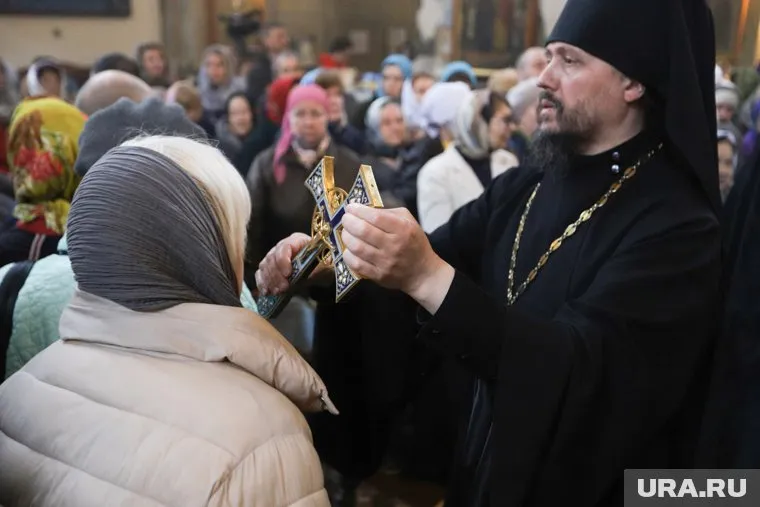 В храмах требуют неукоснительного соблюдения санитарных норм