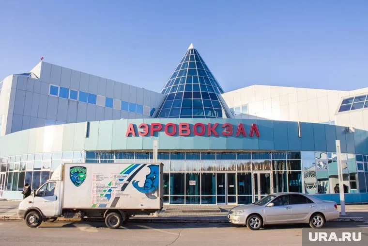 Жители Ханты-Мансийска вынуждены лететь на моря через Сургут