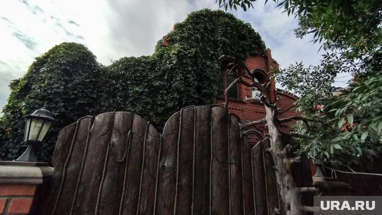 Дома в Цыганском поселке. Екатеринбург