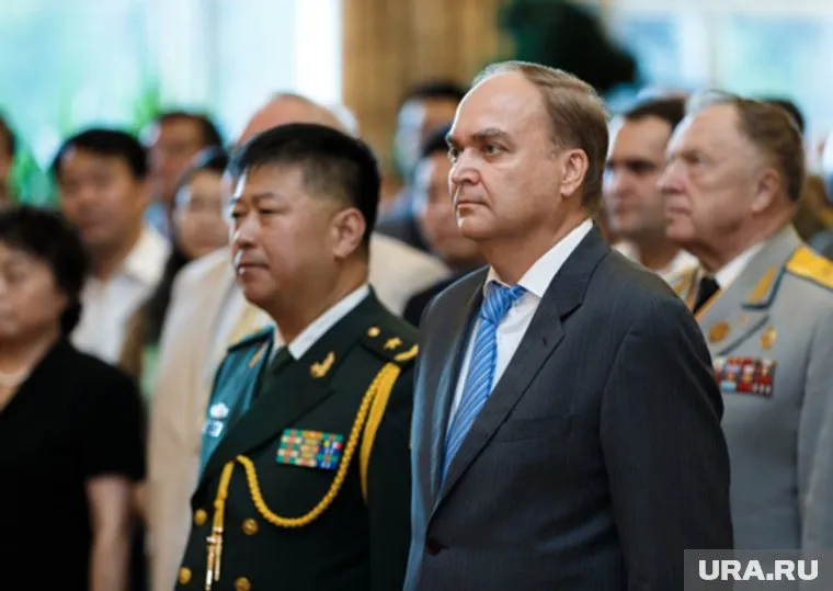 Киевский режим пытается перевалить вину за свои преступления на Россию, заявил Анатолий Антонов