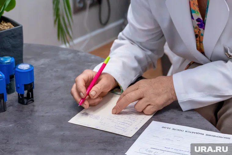 Среднестатистический день больничного в России будет стоить почти две тысячи рублей