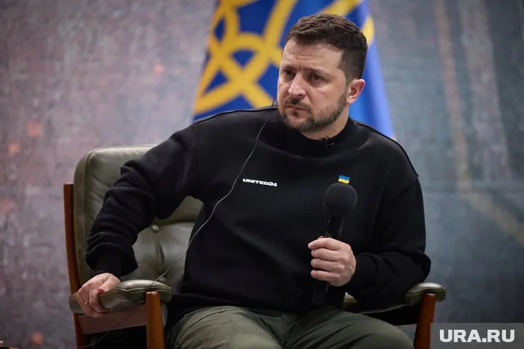 Украина имеет все права защищать нашу землю, заявил Владимир Зеленский