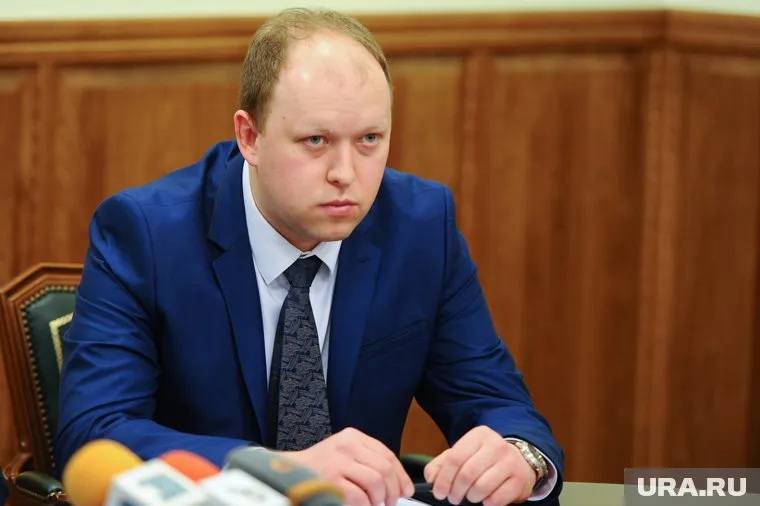 Алексей Нечаев заявил, что все дорожные контракты подписаны