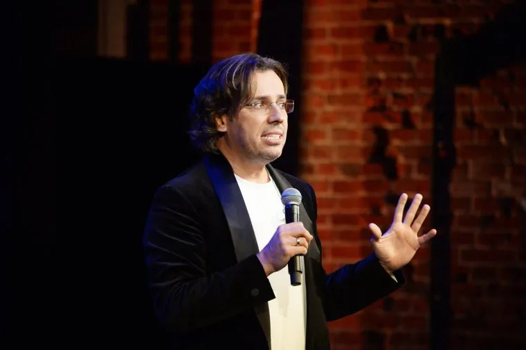 С недавних пор юморист запретил снимать свои выступления