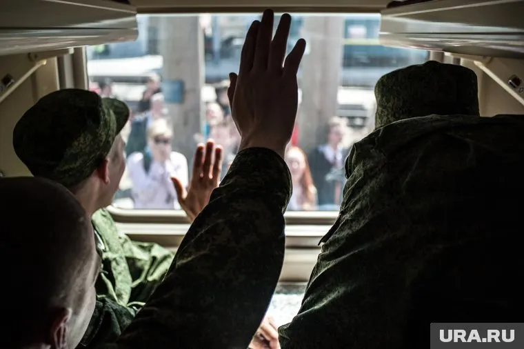 Из Куртамышского округа в Курганской области отправились первые мобилизованные военнослужащие (архивное фото)