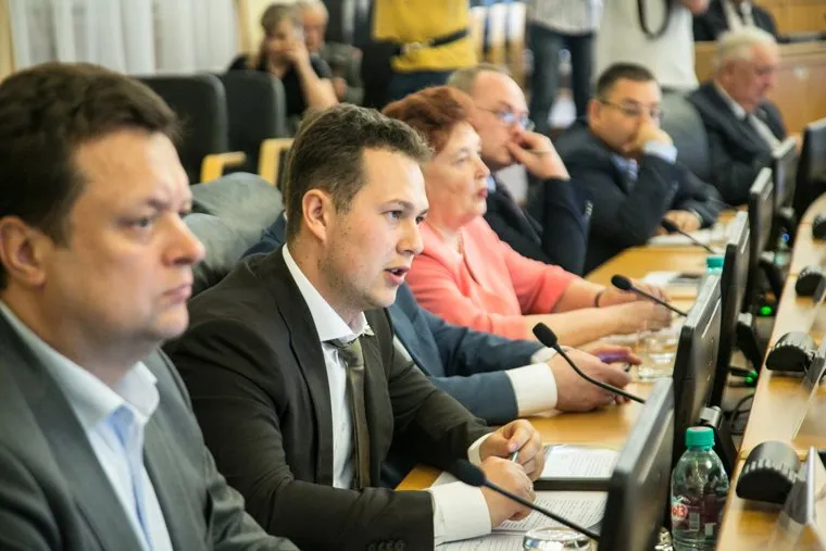 Внеочередное заседание тюменской областной думы. Тюмень, трубин глеб