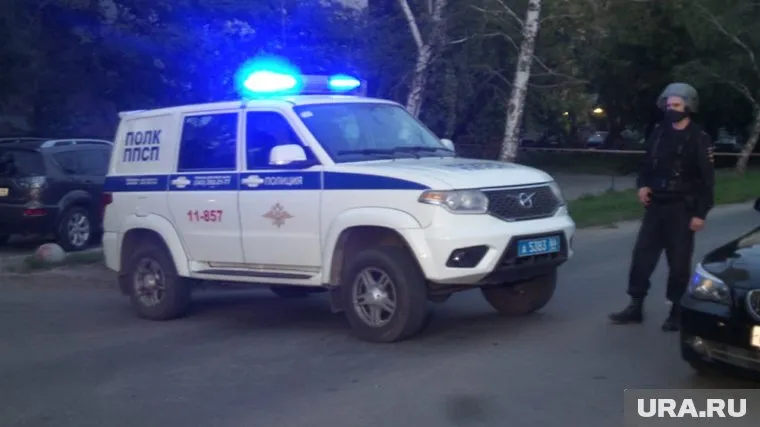 Стрелки сами открыли дверь полицейским